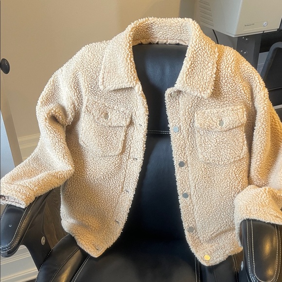 Jackets & Blazers - Cozy Sherpa Jacket in Cream